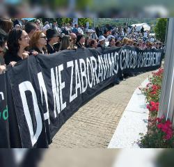 20 vjet nga genocidi i Srebrenicës-Ne mbajmë mend!