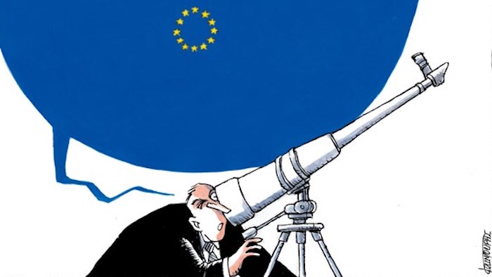 Drita e gjelb&euml;r e Shqip&euml;ris&euml; p&euml;r t'u an&euml;tar&euml;suar n&euml; Bashkimin Europian: a do t&euml; prishen pes&euml;mb&euml;dhjet&euml; parakushtet e BE-s&euml; si kat&euml;rmb&euml;dhjet&euml; pikat e Wilson, dhe dhjet&euml; urdh&euml;resat e Zotit?